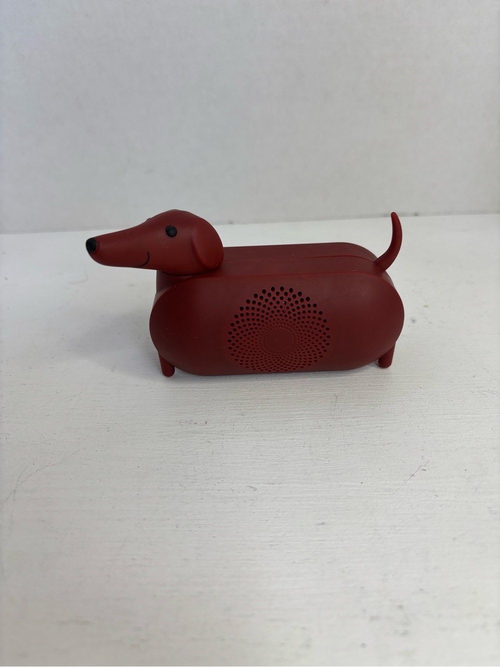 Sub WOOFer dachshund speaker